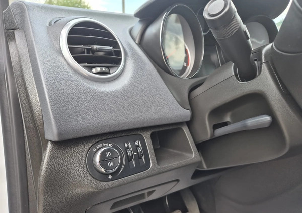 Opel Meriva cena 22900 przebieg: 169000, rok produkcji 2010 z Augustów małe 379